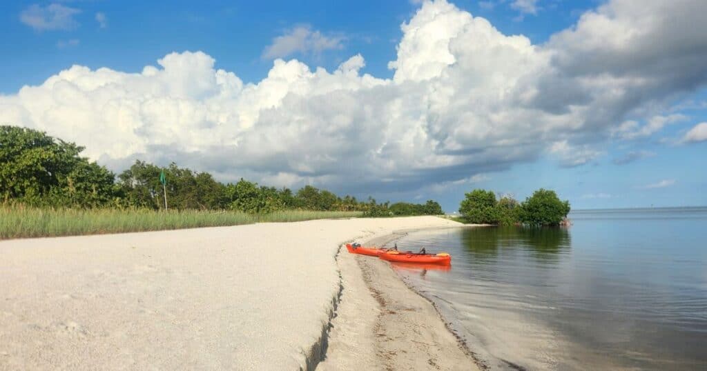 CURRY HAMMOCK STATE PARK | FLORIDA KEYS GUIDE KAYAKS ON THE BEACH